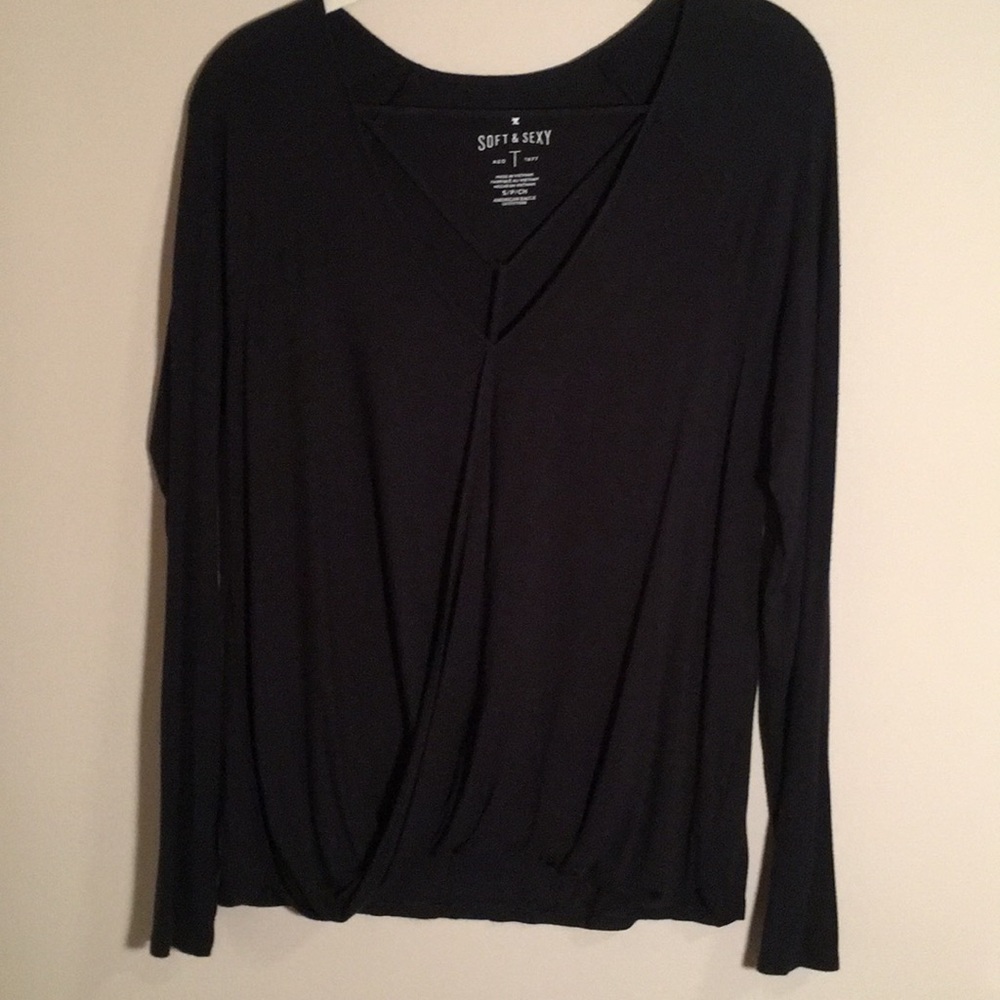 AE black long sleeve with chest detail